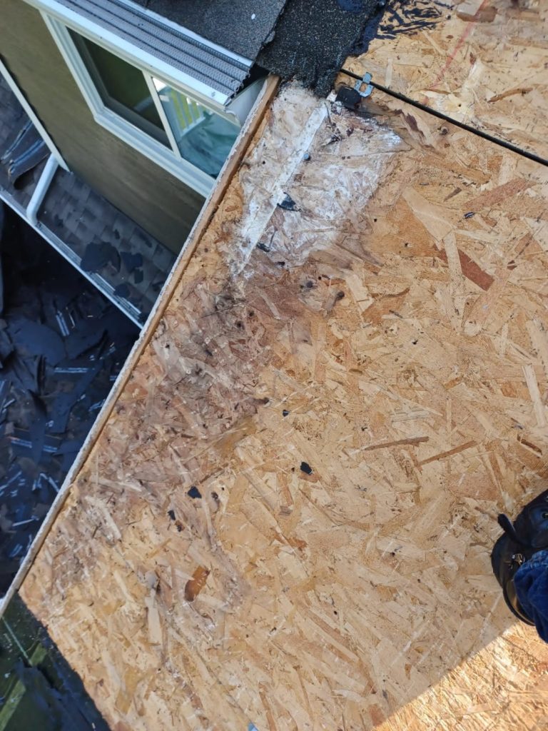 Walled Lake Michigan Roofing Replacement Damaged Wood